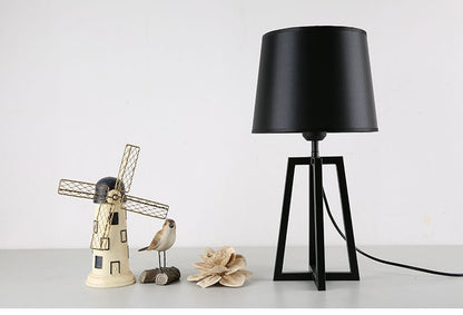 Metal Bedroom Bedside Simple Table Lamp - Rankz 