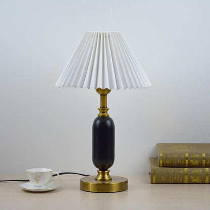 Warm Style Ceramic Wedding Master Bedroom Decorative Lamp - Rankz 